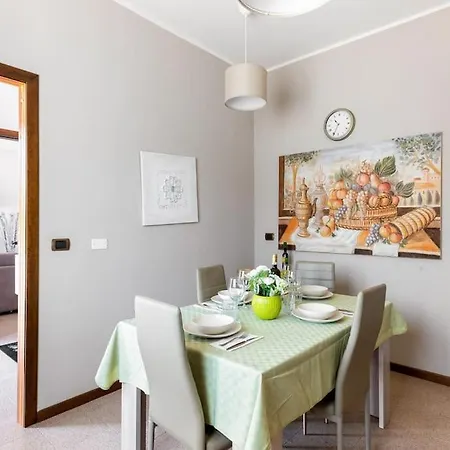 “Casa Moderna Con Parcheggio Privato” Apartment Imola Exterior photo