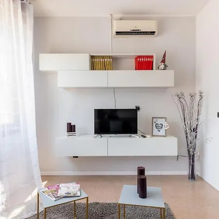 “Casa Moderna Con Parcheggio Privato” Apartment Imola Exterior photo