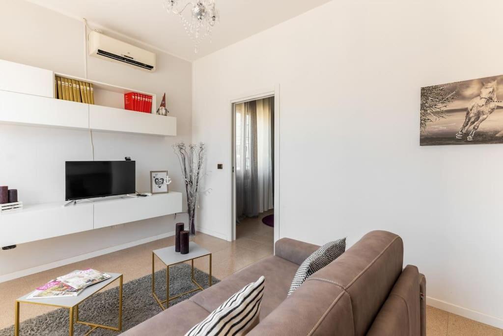 “casa Moderna Con Parcheggio Privato” Apartment